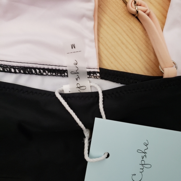 Cupshe One Piece New! - Picture 4 of 5